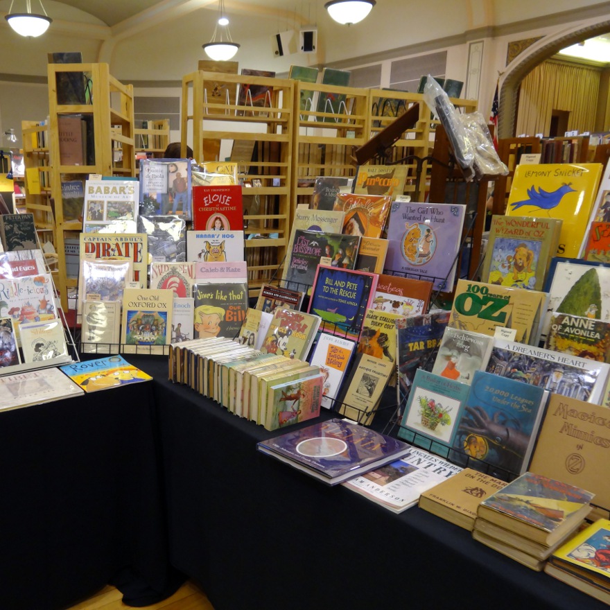 Chicago Book & Paper Fair Midwest Antiquarian Booksellers Association